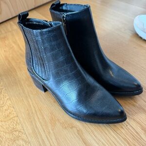Blondo Waterproof Ankle Boots